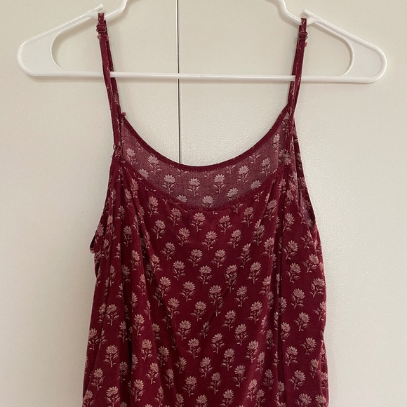 Forever21 Red Patterned Hi-Low Spaghetti Strap Crop Top Size M 🌷🌺🌷 - Picture 5 of 7